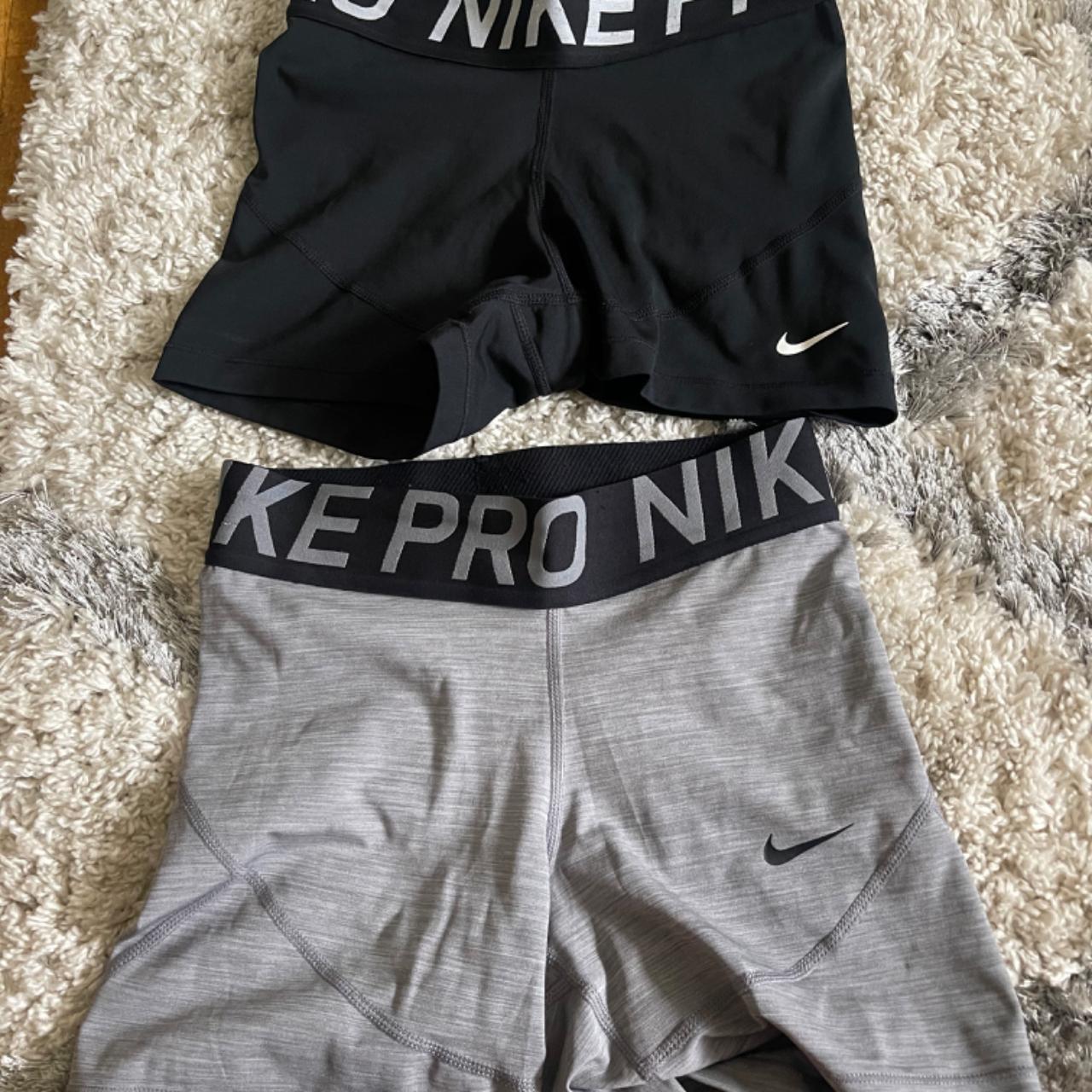 Nike pro size XS - Depop