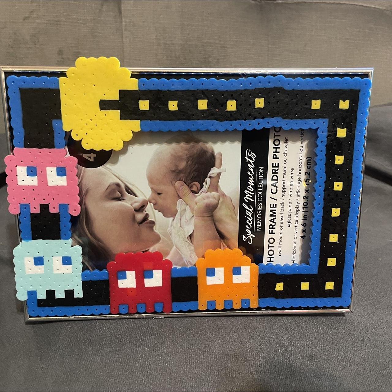 Perler Bead Photo frame, Pac-Man, Frame: