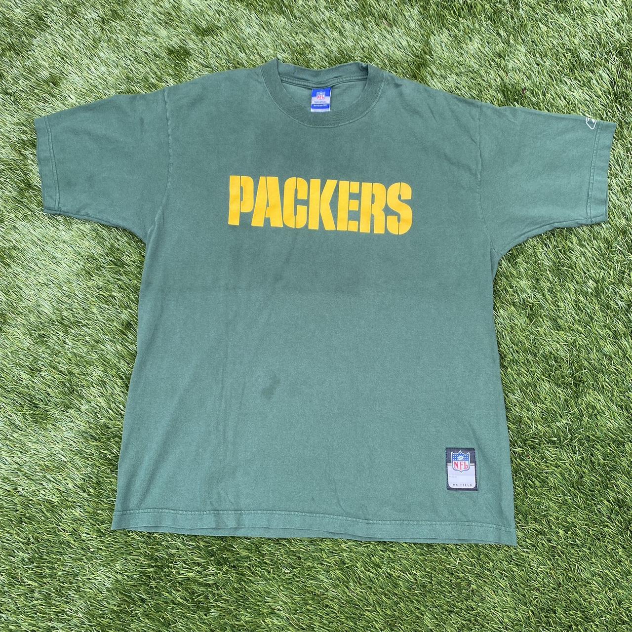 Essential Vintage NFL Green Bay Packers T Shirt Mens - Depop