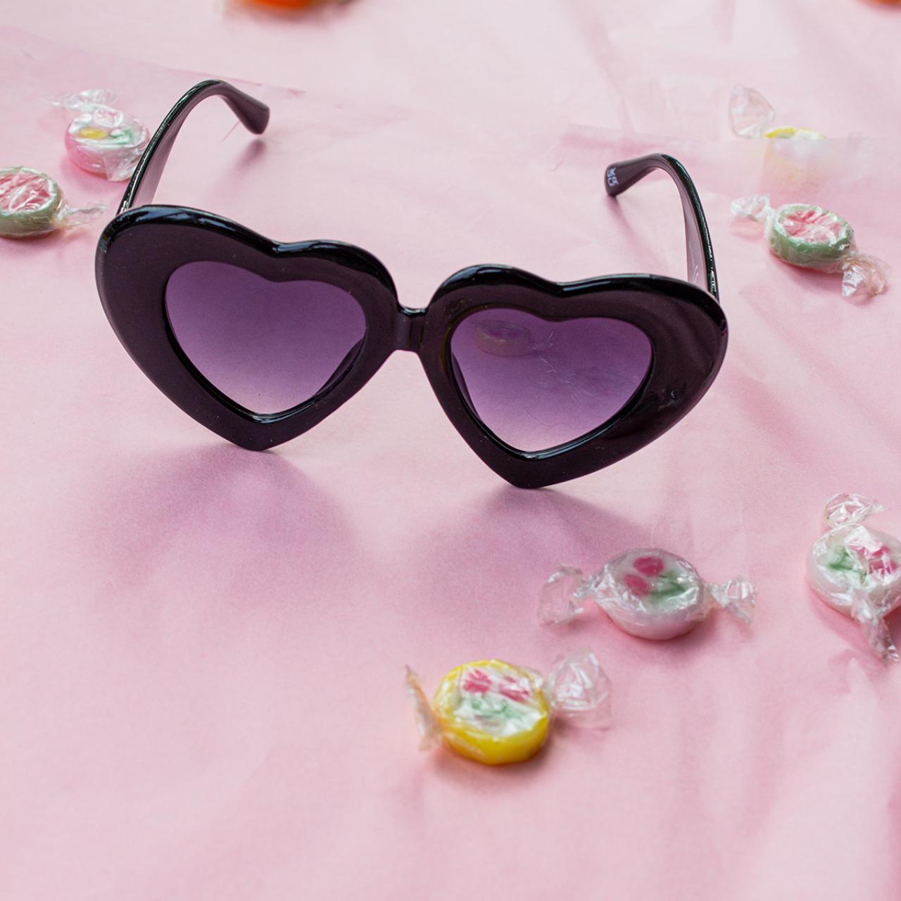 Oversized heart sunglasses online