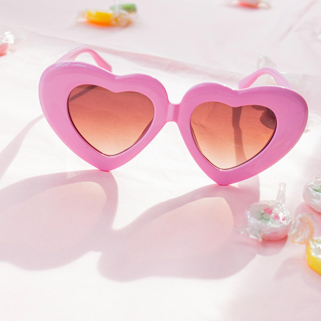 Pink tinted heart sunglasses online