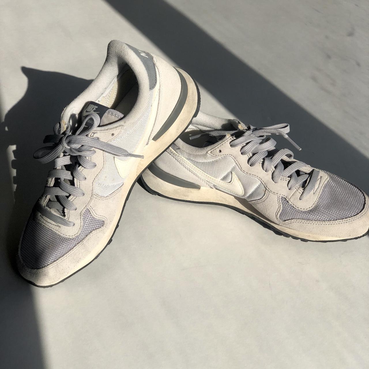 womens nike international trainers