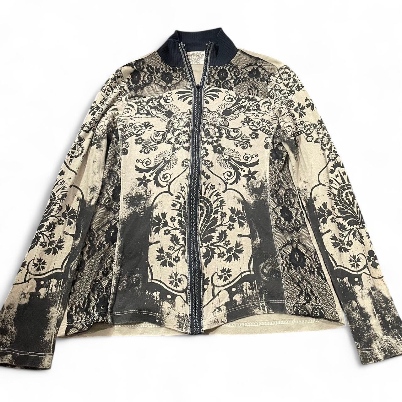 item listed by vamphyna