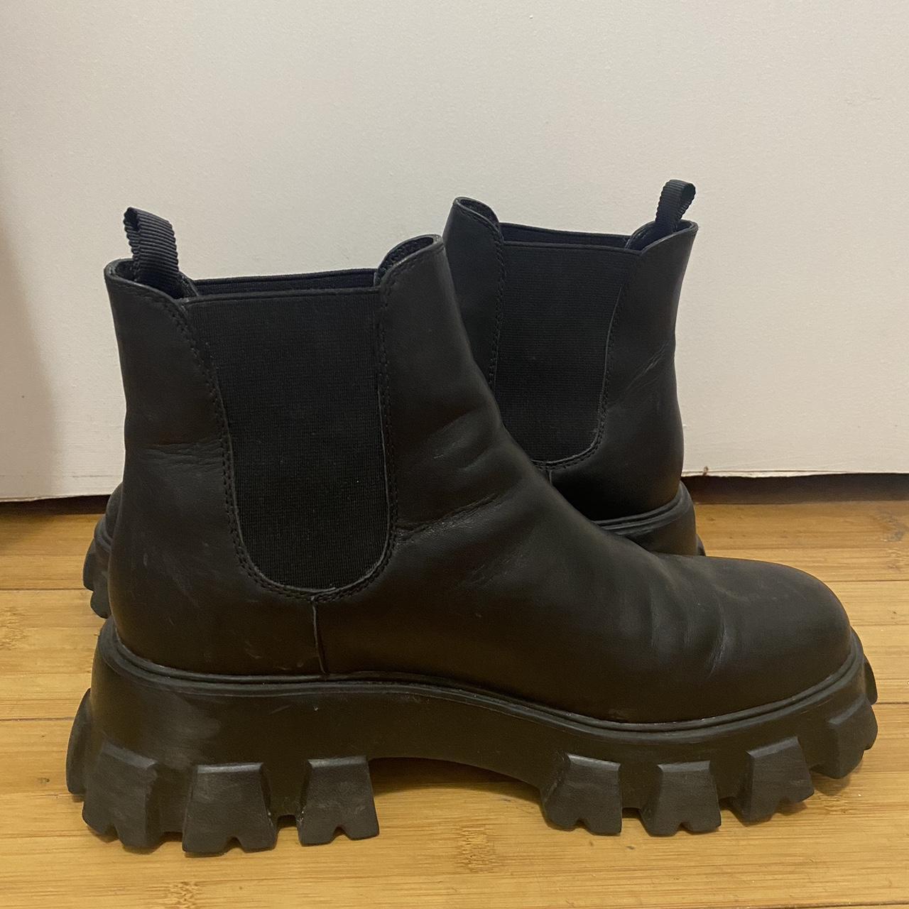 Tony Bianco Women's Black Boots | Depop