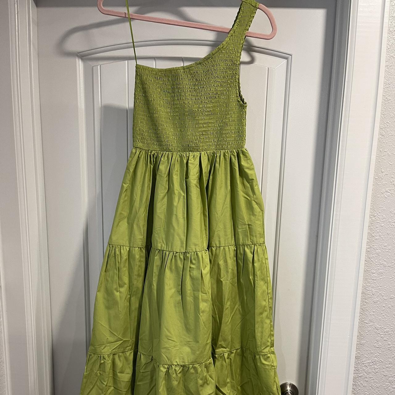 Women's Green Dress (2)