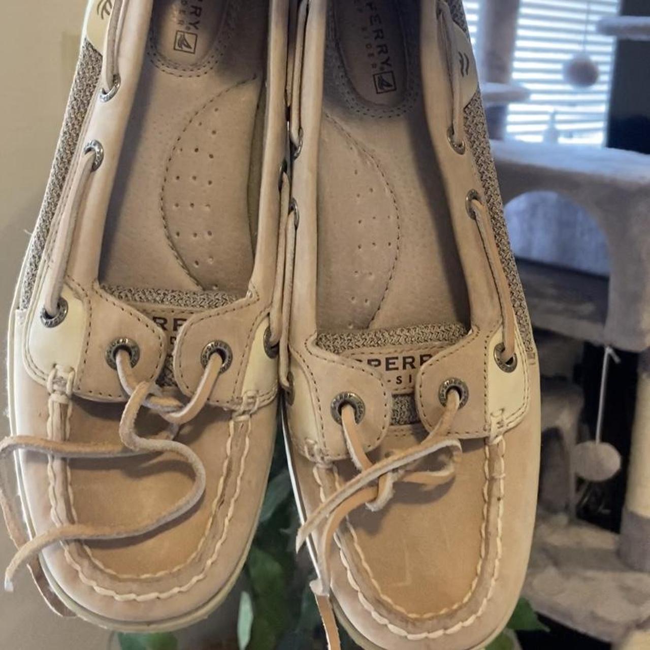 Sperry Women's Tan Boatshoes Depop
