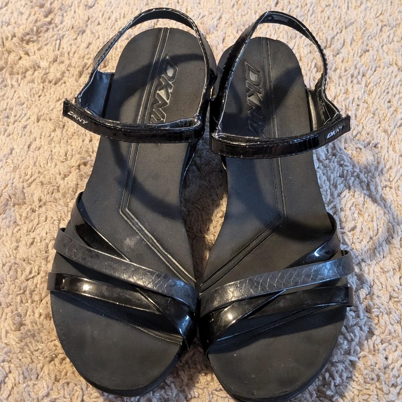 Dkny wedge sandals online