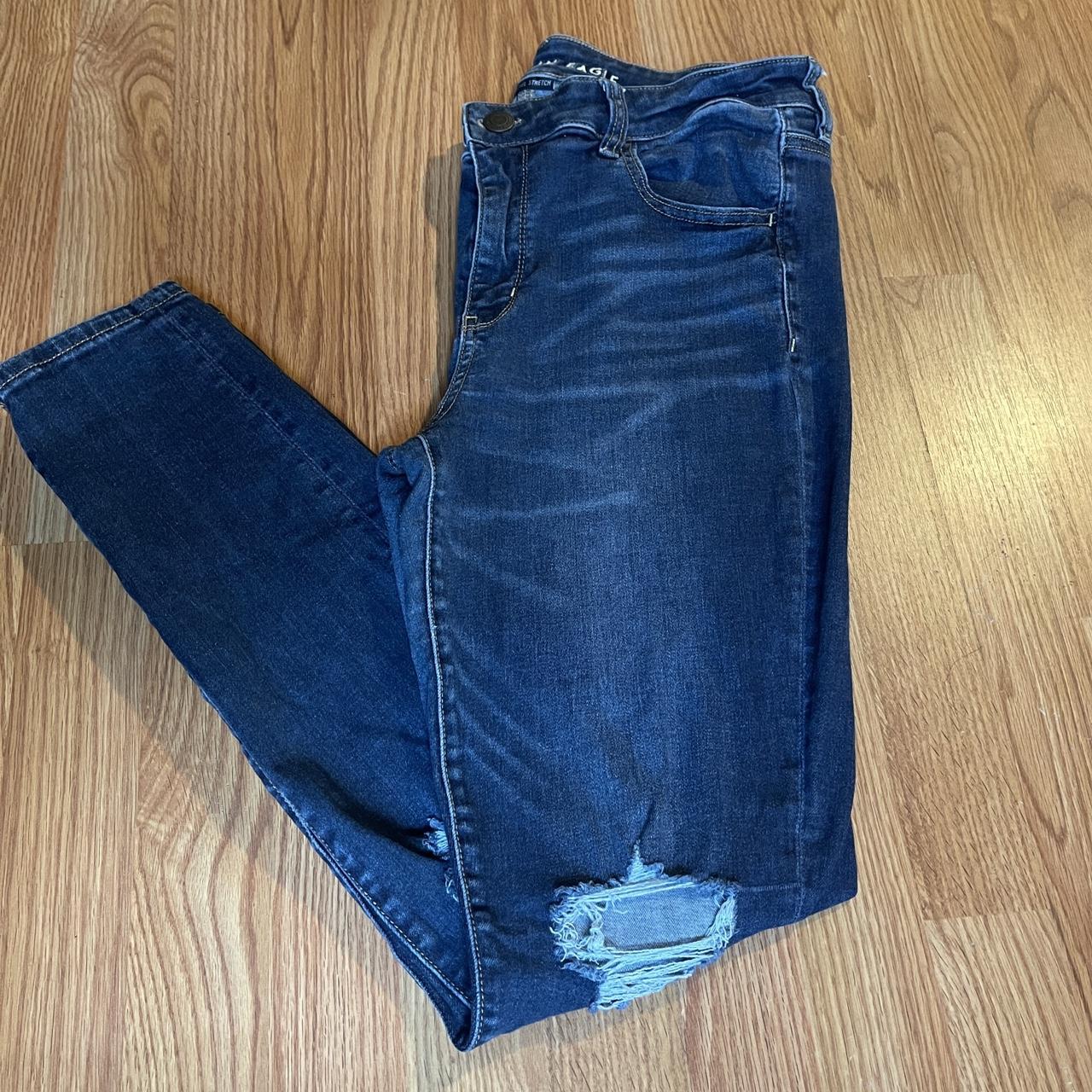 american-eagle-women-s-blue-and-navy-jeans-depop