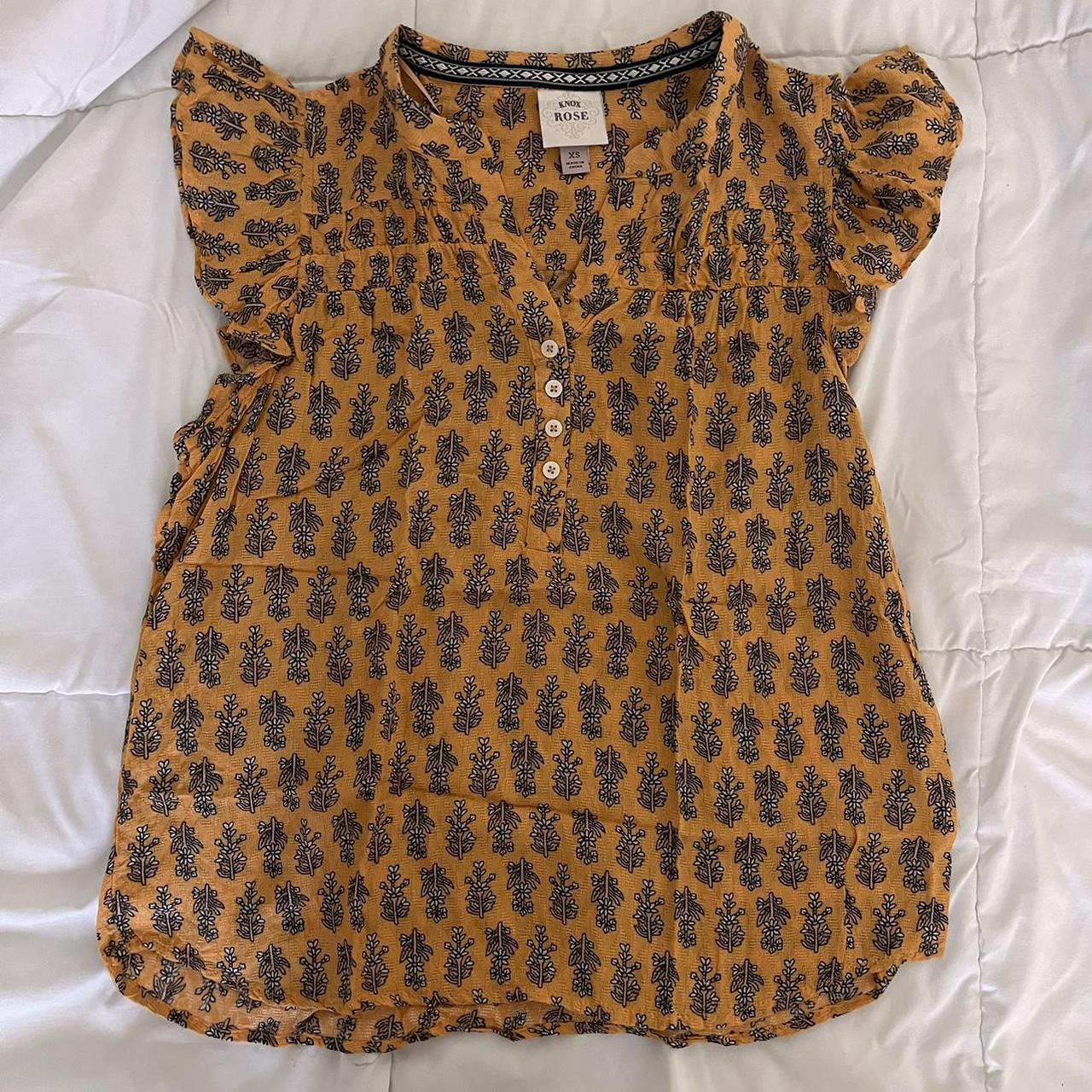Knox Rose top! Size XL. Can be worn off or on - Depop