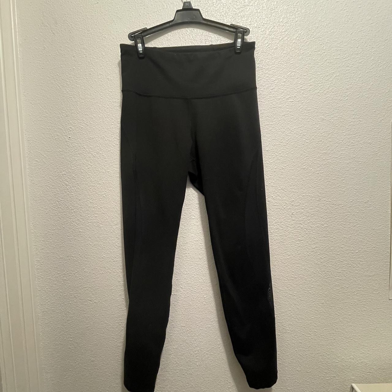 Medium Old Navy black leggings. Thick material. - Depop