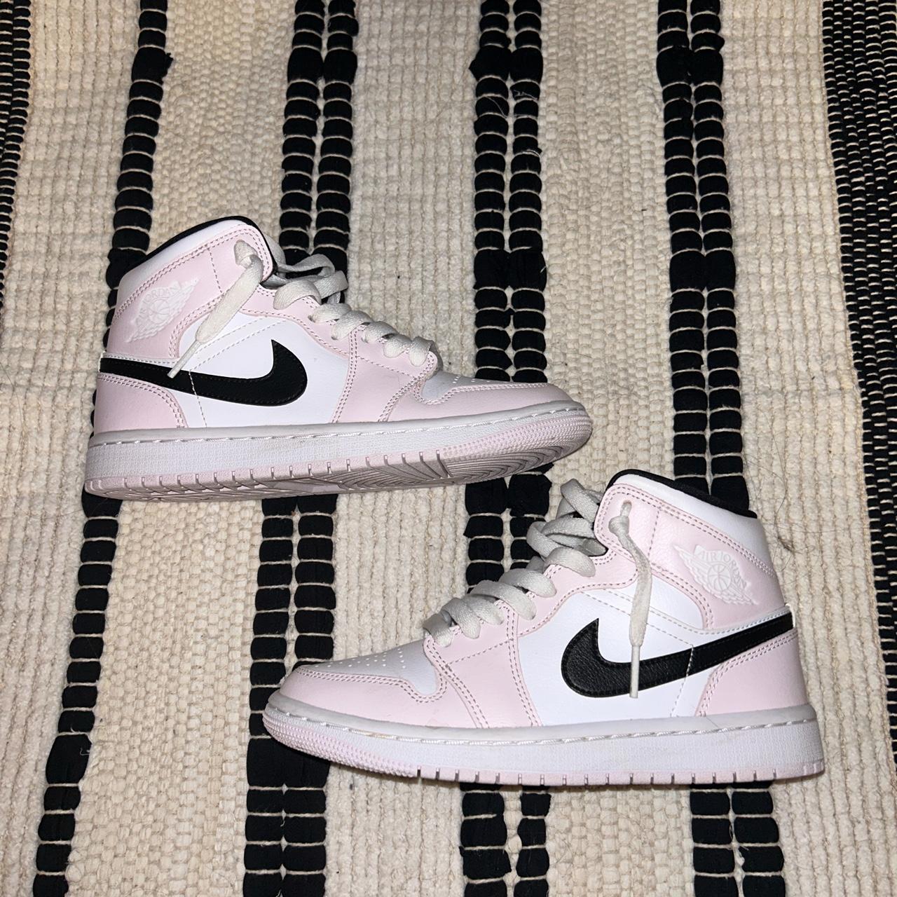 womens pink and white jordans