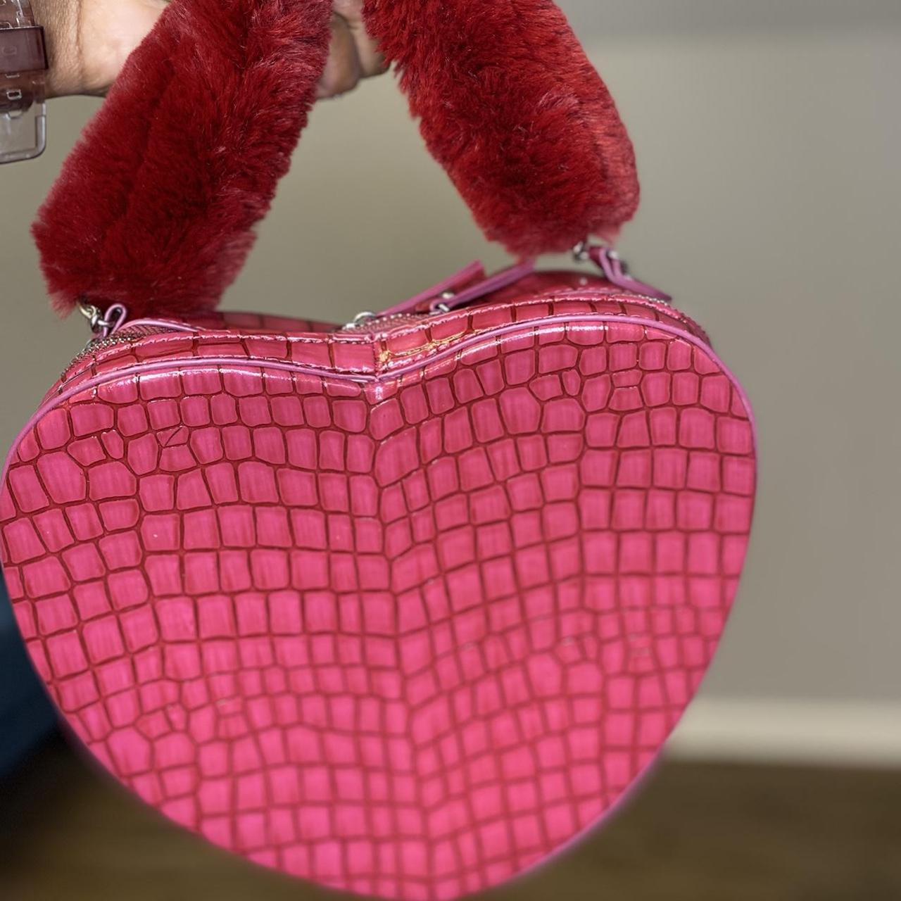 Jules Kae Heart Coin Purse Pink heart-shaped coin - Depop