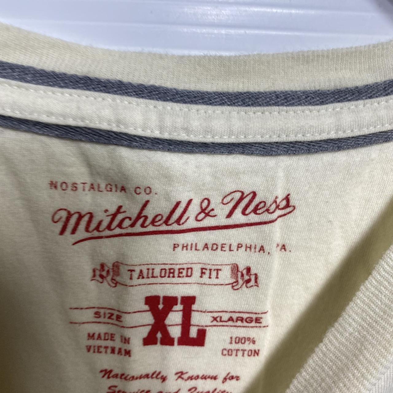 Mitchell & Ness Men's T-Shirt - Cream - One Size
