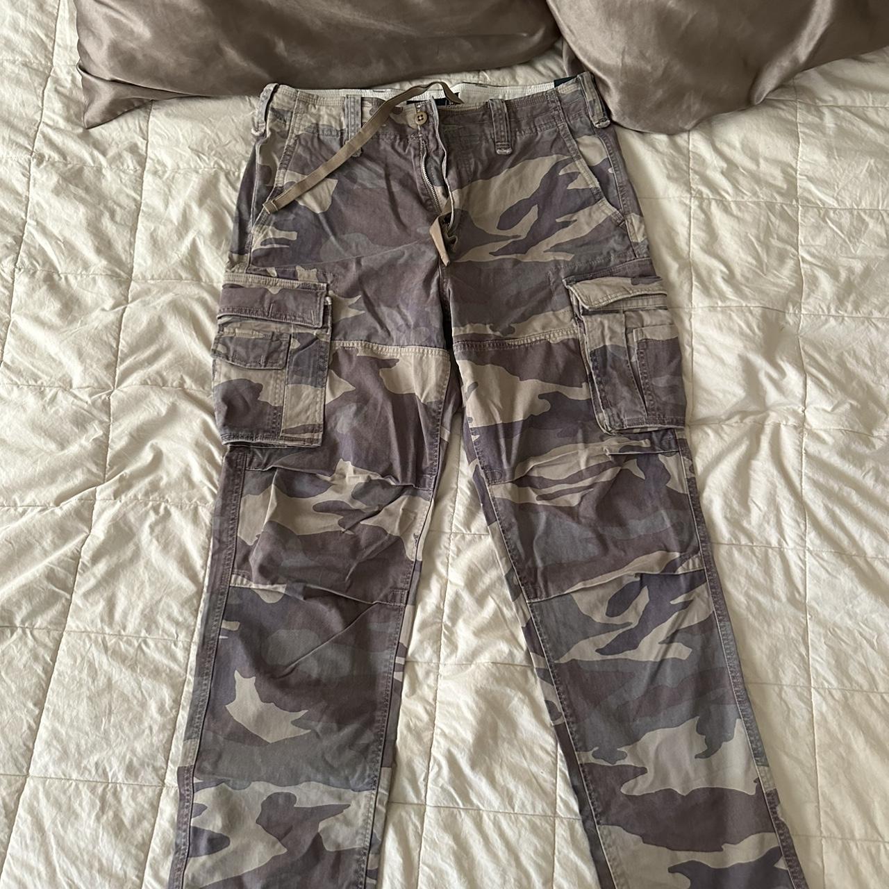 Abercrombie Fitch Men S Trousers Depop