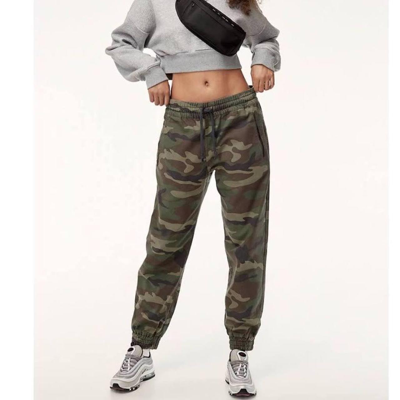 Tna store camo joggers