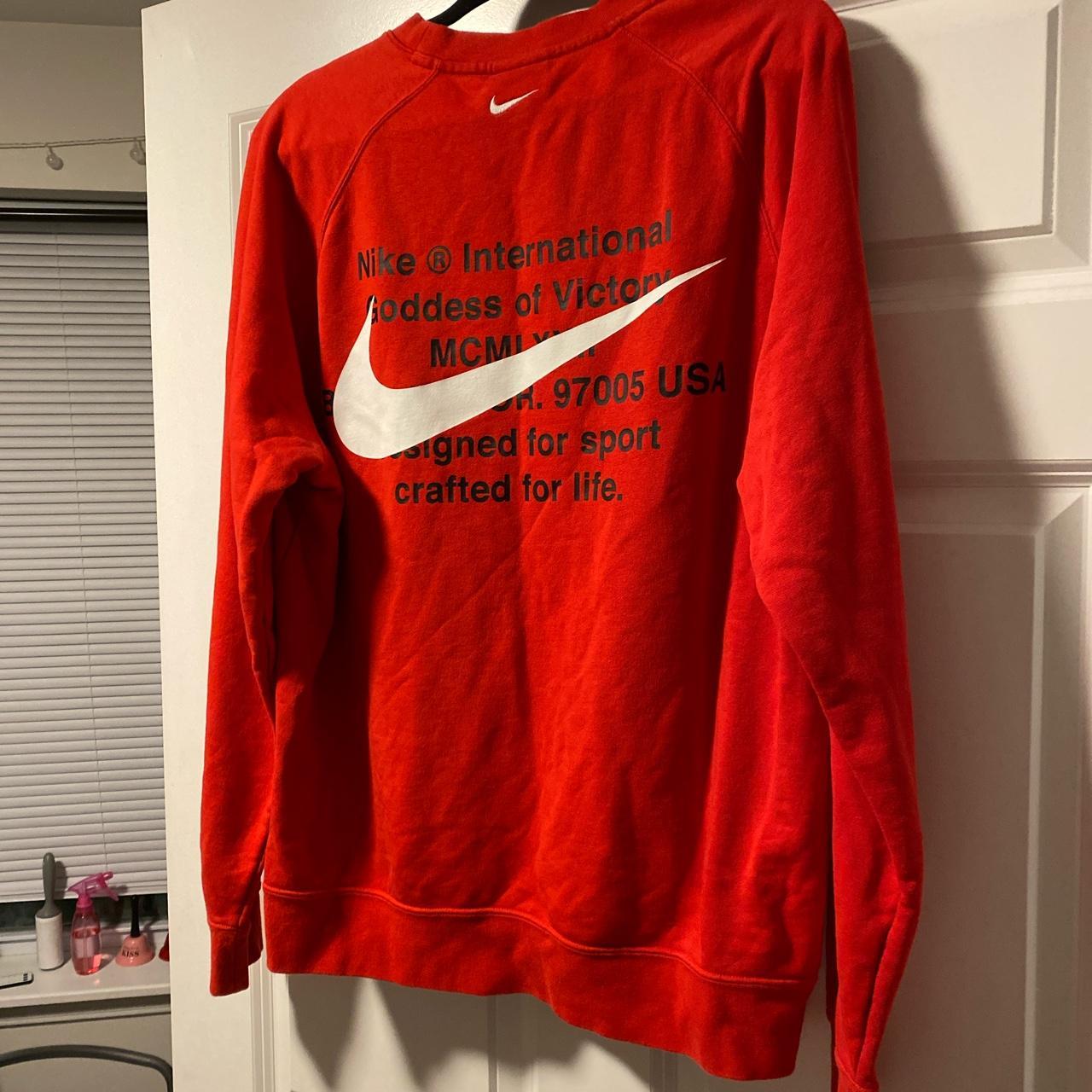 nike red sweater women's