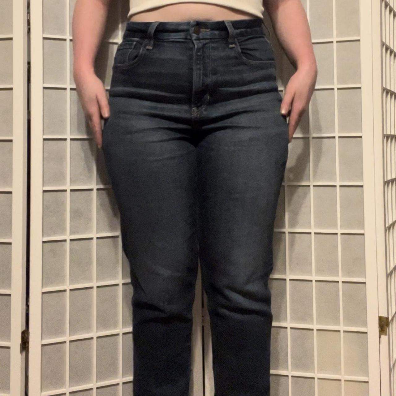 American Eagle Curvy Mom Jean Size 6 Regular A Depop