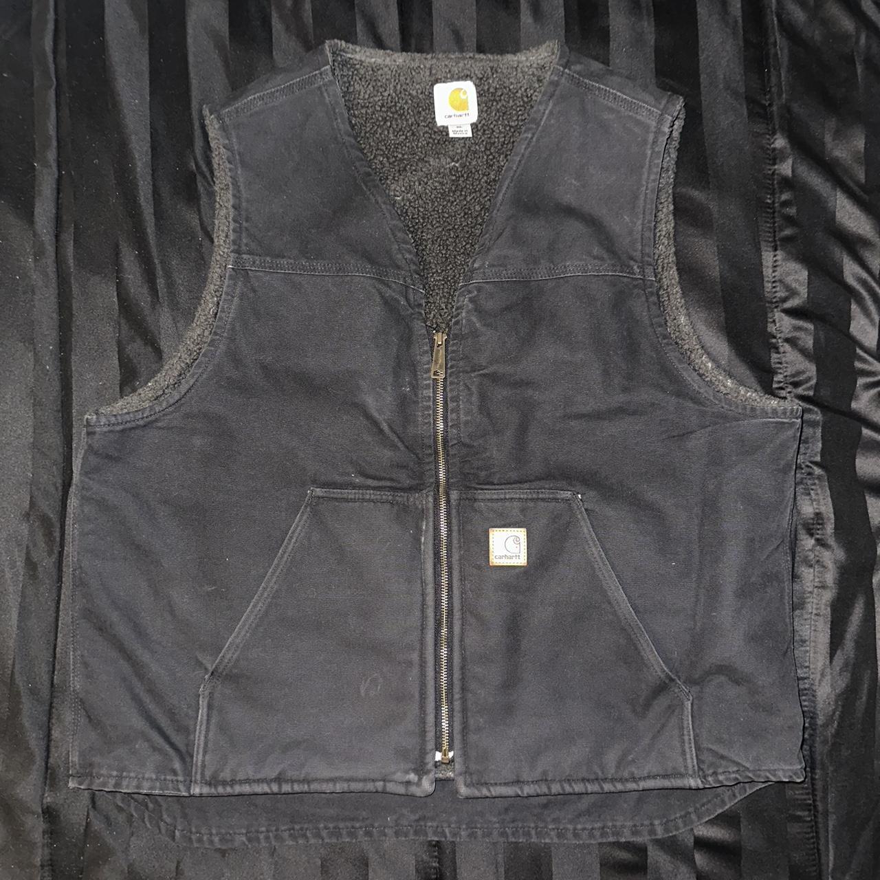 carhartt vest In good condition good for work or... - Depop