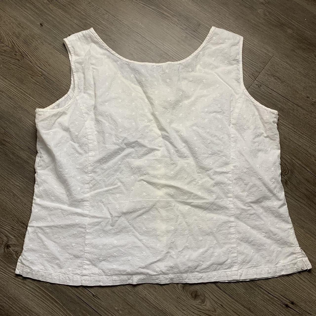 Eddie Bauer sleeveless off-white/white tank top... - Depop