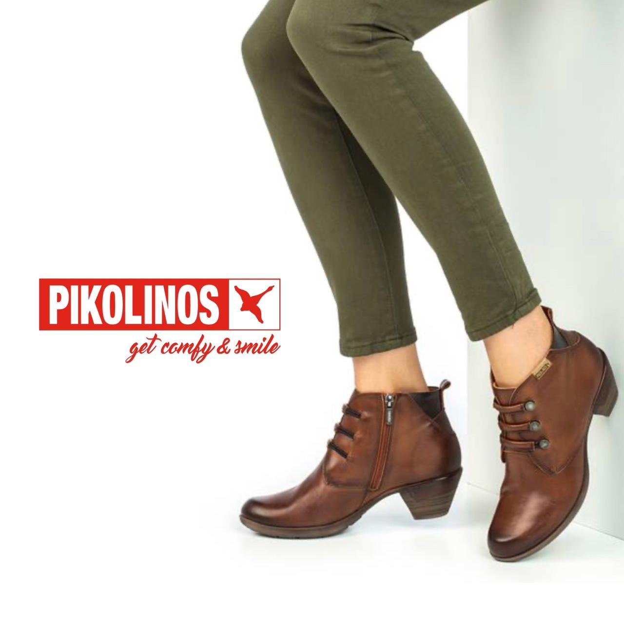 Pikolinos Women's Brown Boots | Depop