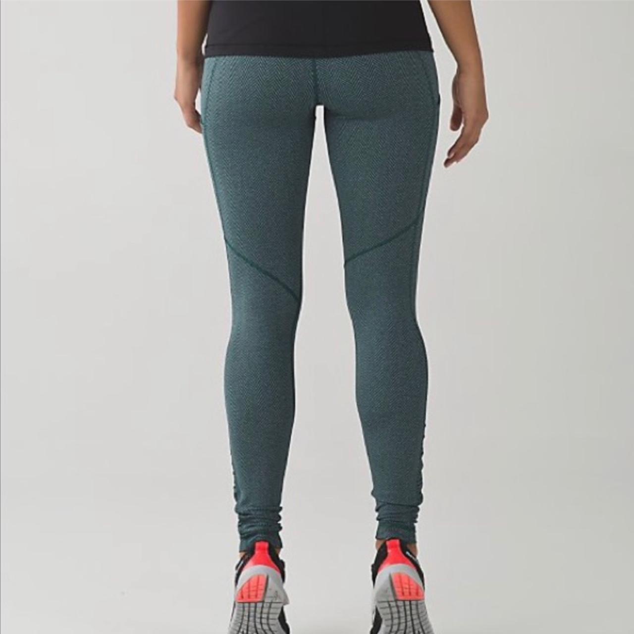 LULULEMON HERRINGBONE LEGGINGS. Two side pockets - Depop