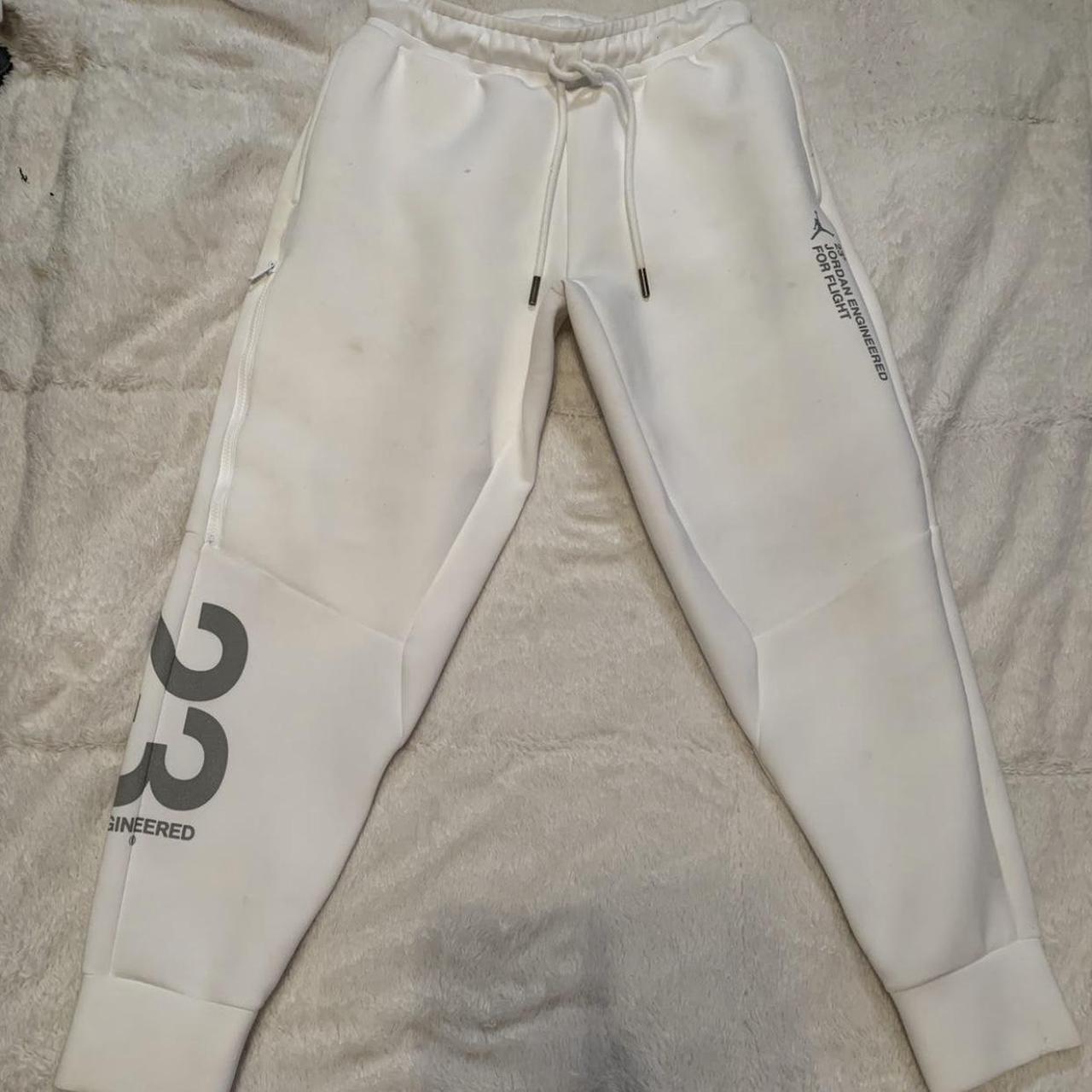 Jordan store white joggers