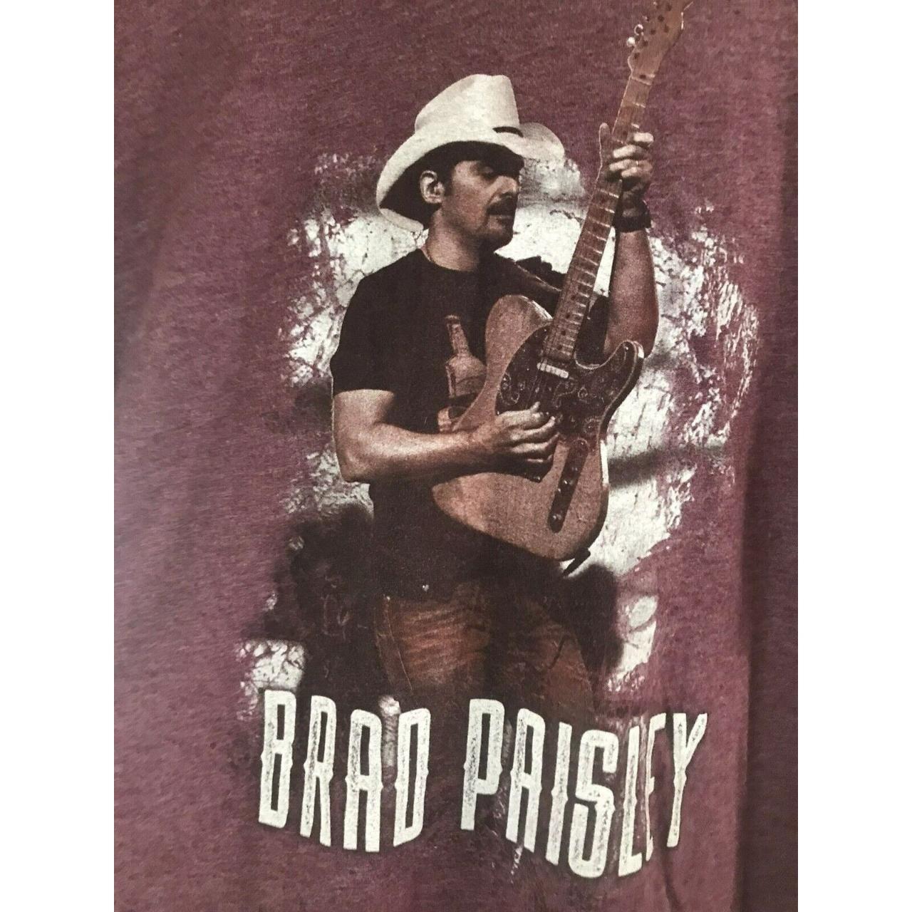 Brad Paisley Tour T shirt Size XL. - Depop