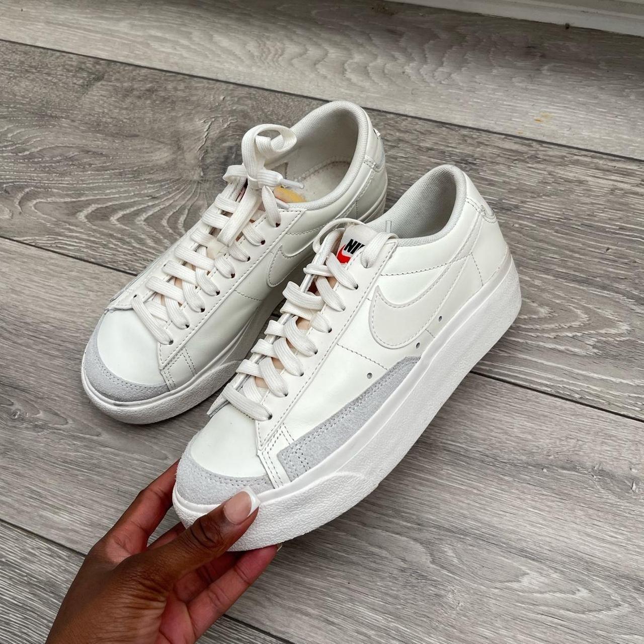 platform trainers size 4