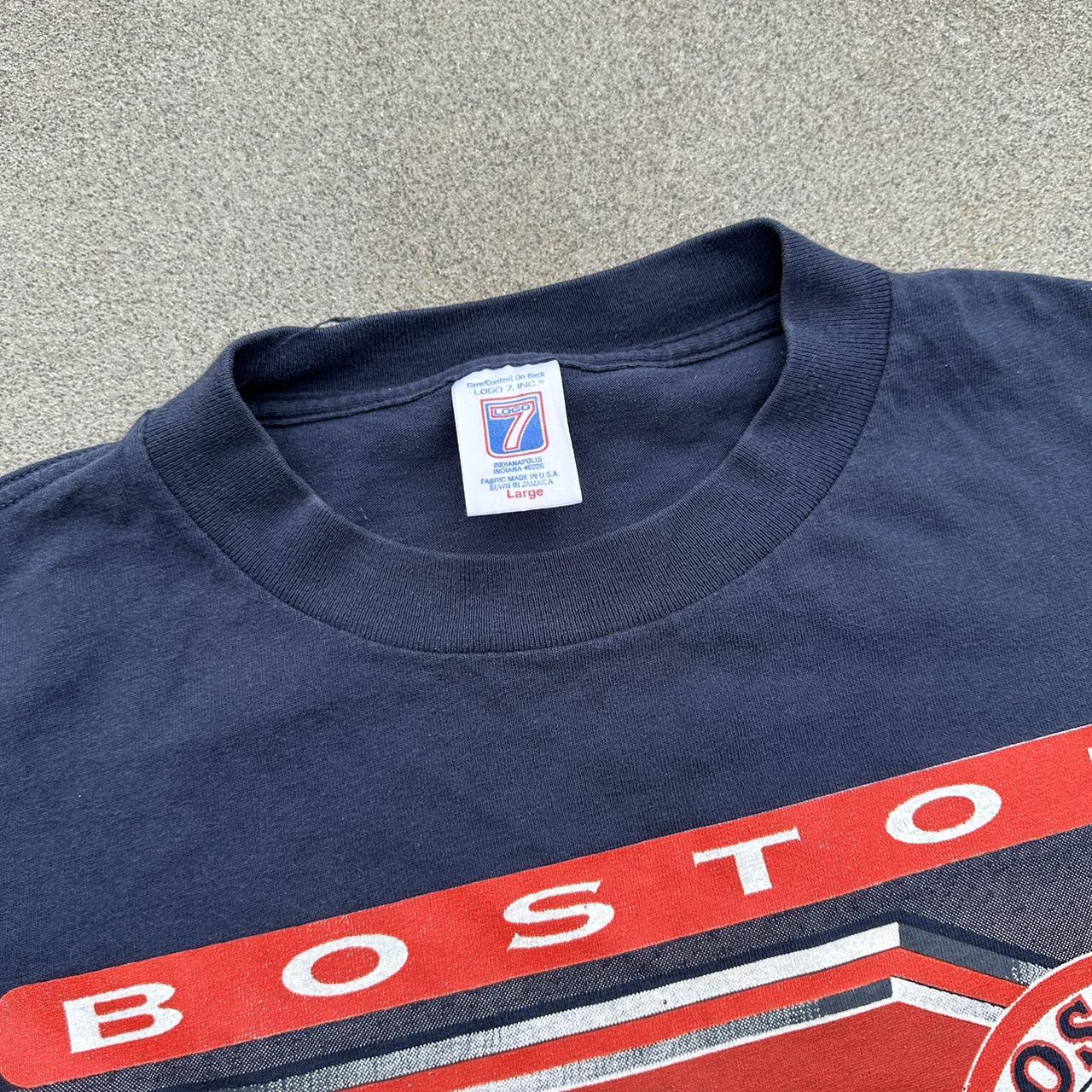 Boston Red Sox flannel T-shirt with elastic waist - Depop