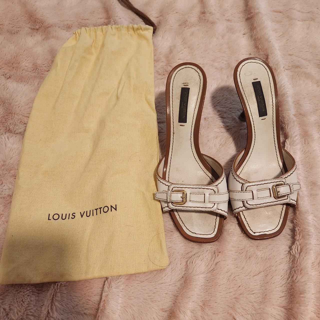 white & brown Louis Vuitton pumps with adorable - Depop