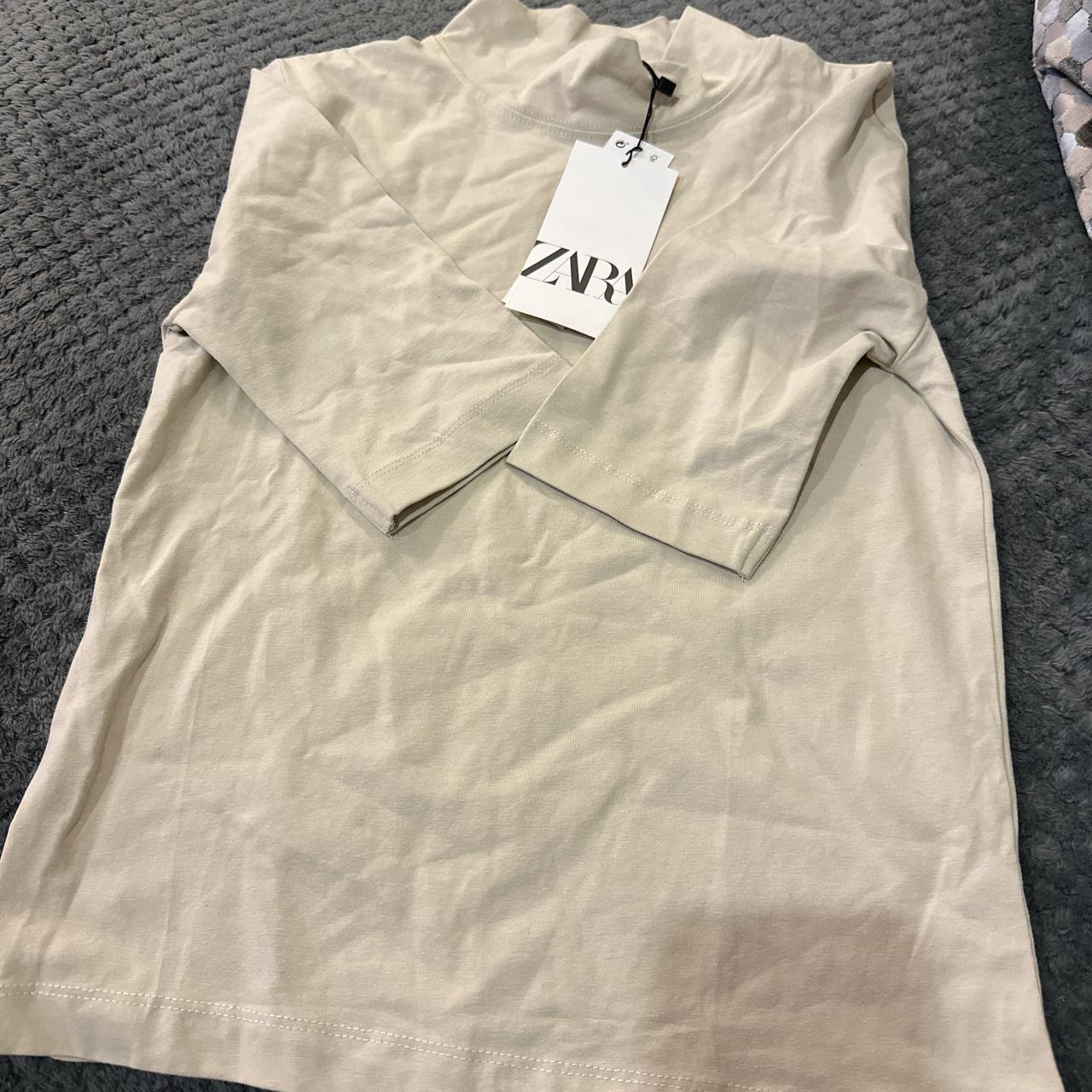 Zara Women's Cream Tshirt Depop