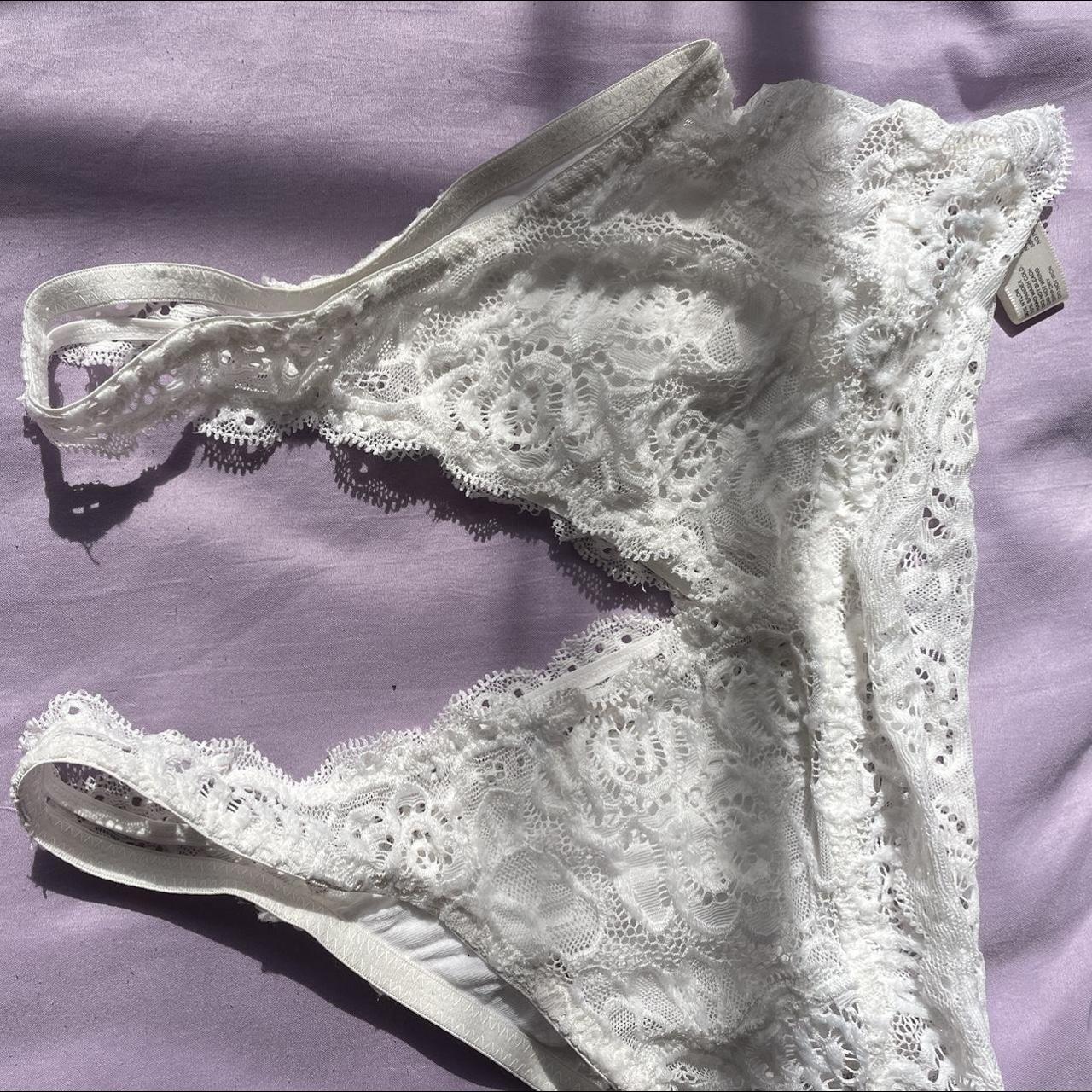 Nicole Miller Women's White Bra | Depop