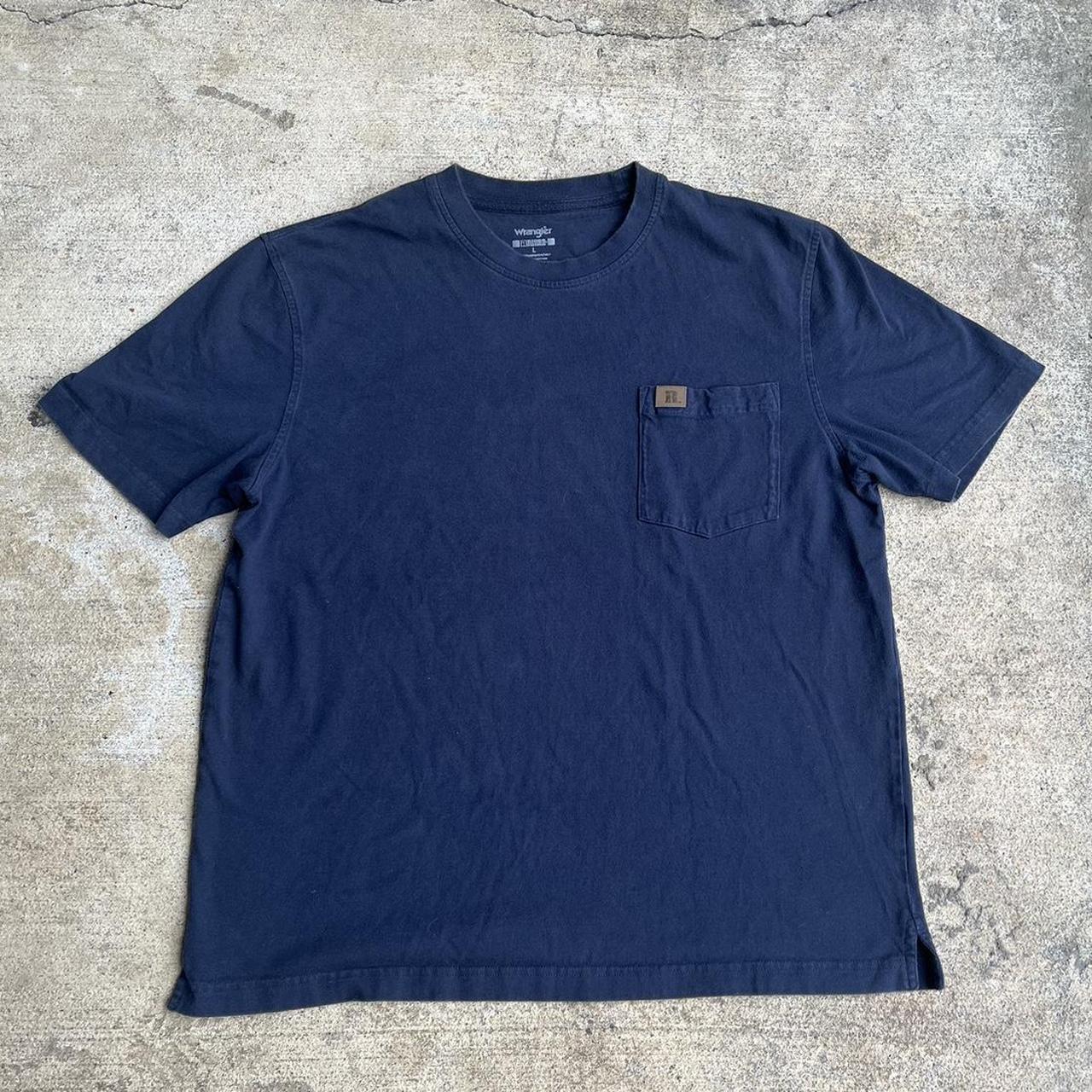 Wrangler Men's Navy T-shirt | Depop