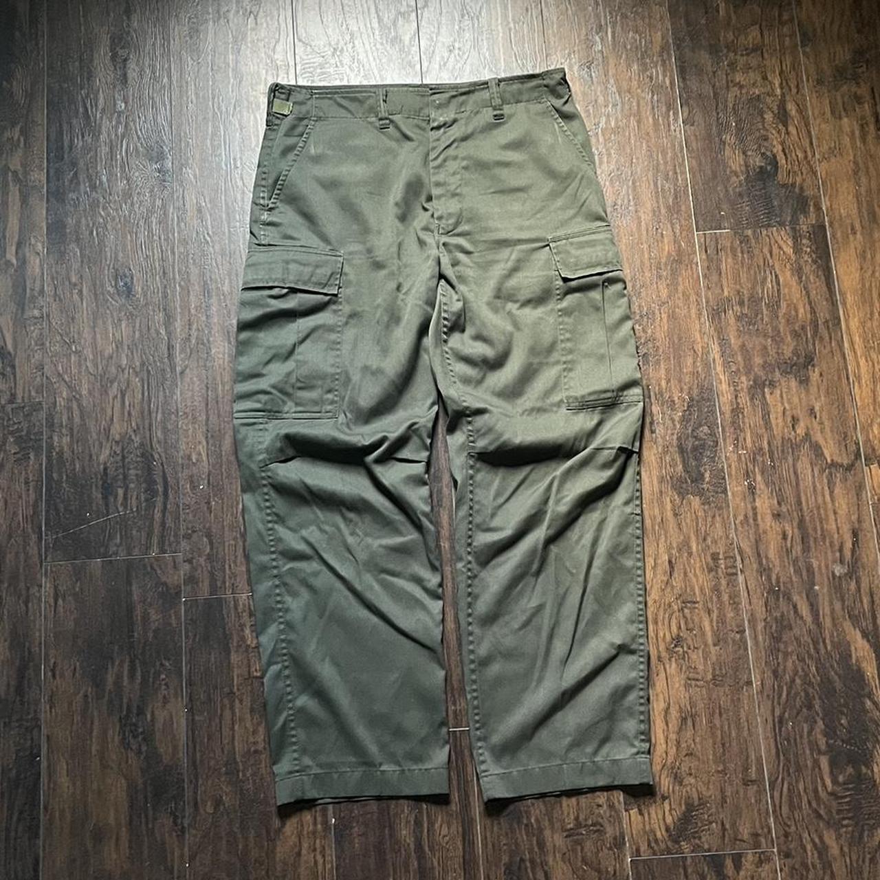 Vintage green military cargo pants Super sick 90s... - Depop