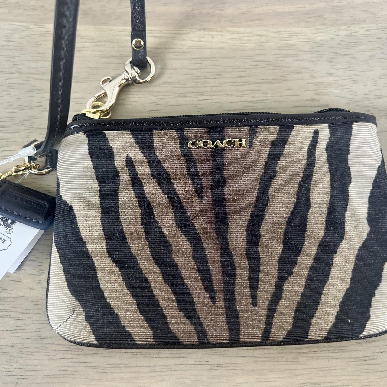 Coach Wristlet - Zebra store