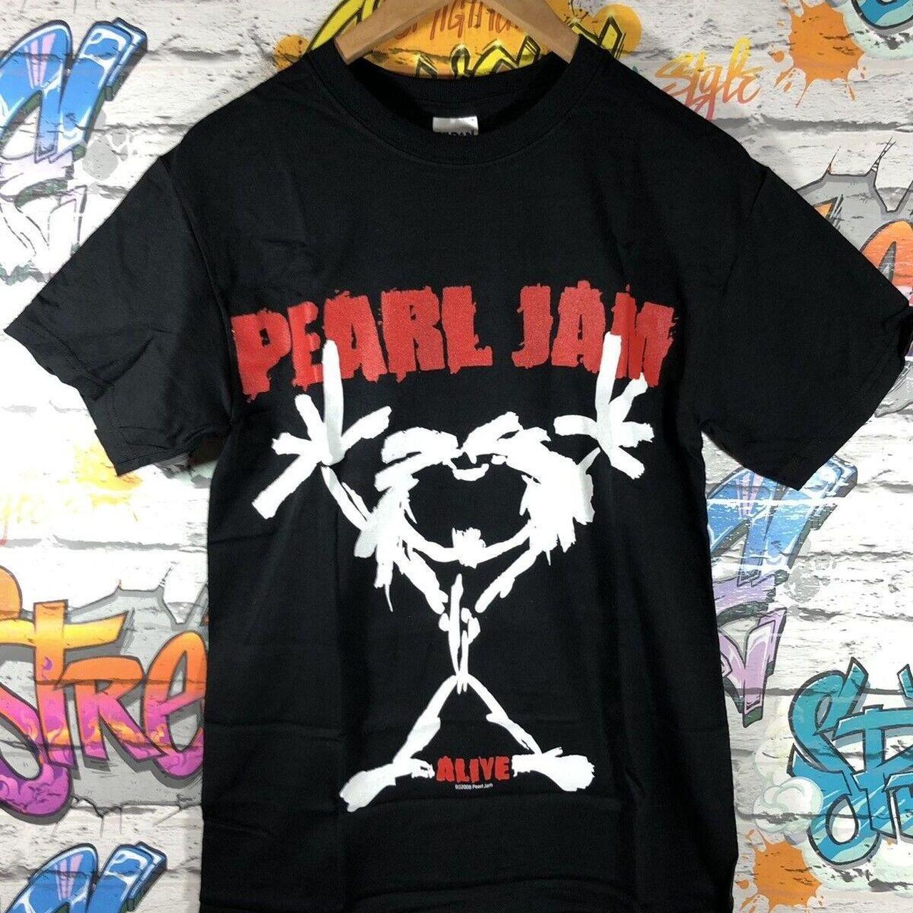 VINTAGE Y2k Pearl Jam Band Shirt •Great condition - Depop