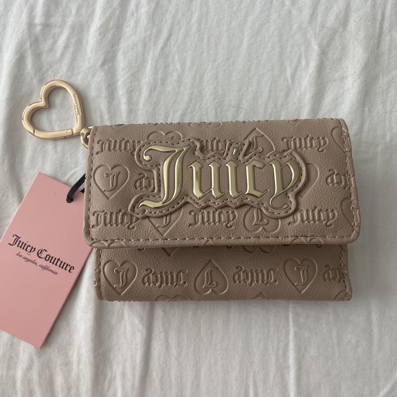 item listed by haileyf02