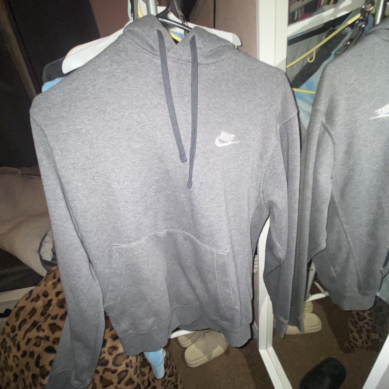 charcoal grey nike sweatshirt