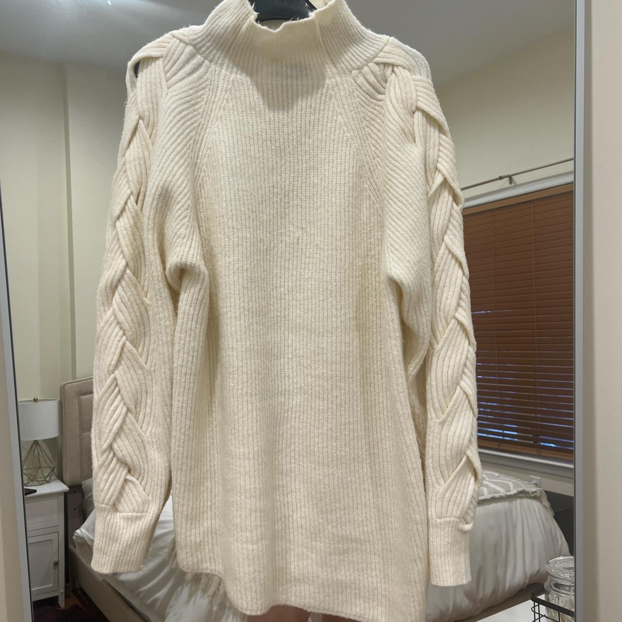 Express Women's Cream Jumper Depop