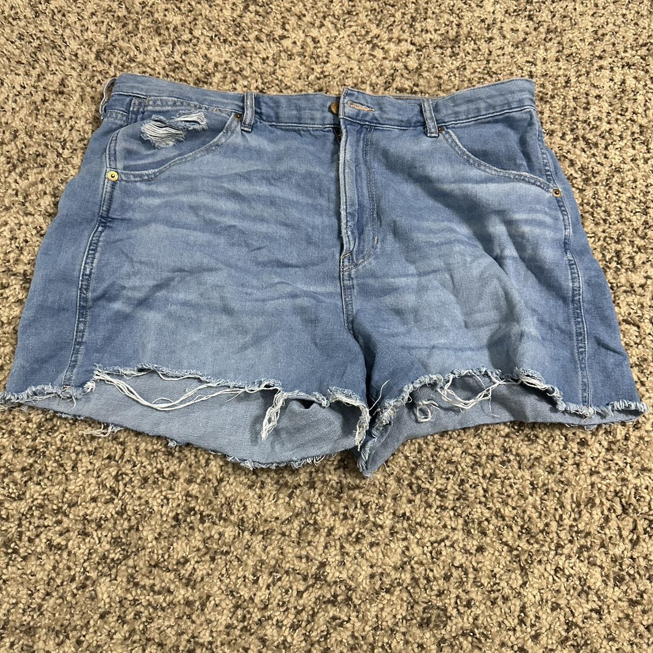 American Eagle Women's Blue Shorts Depop