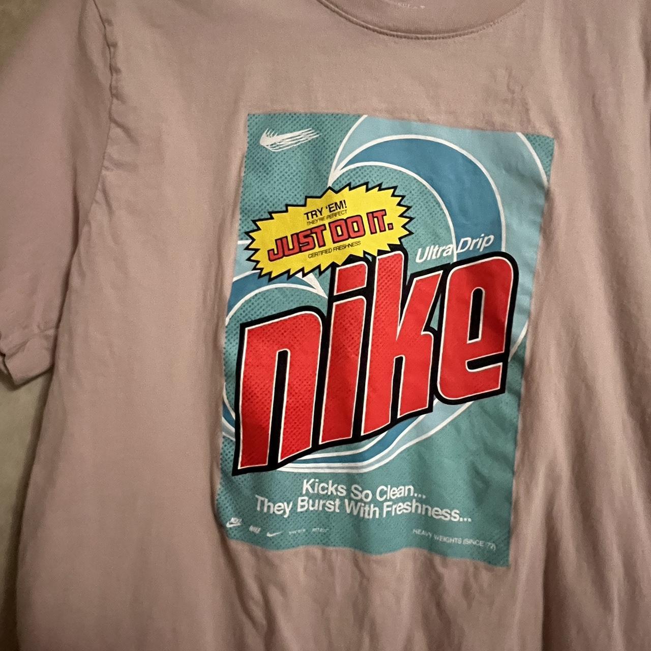 mens pink nike tee