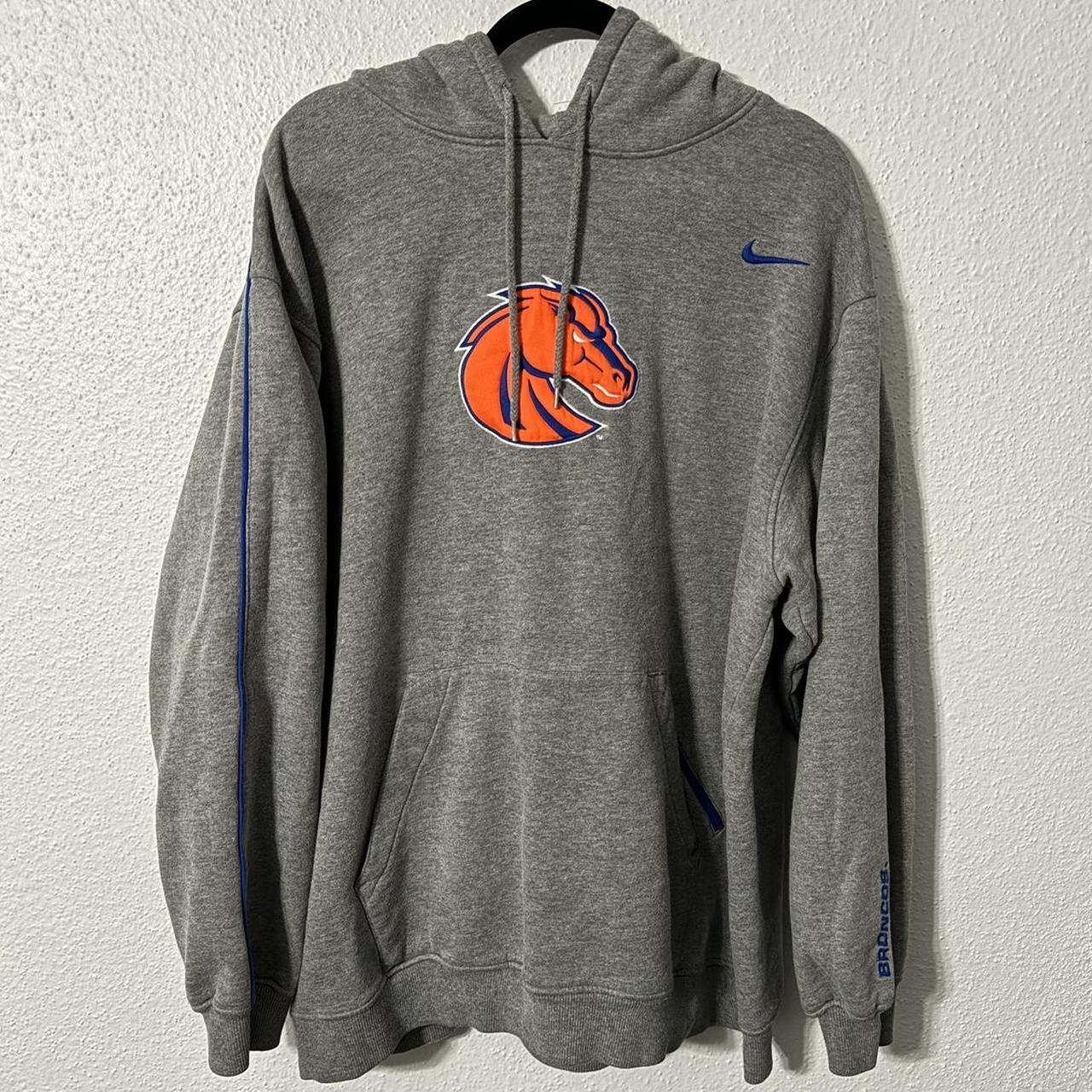 Nike discount hoodie depop