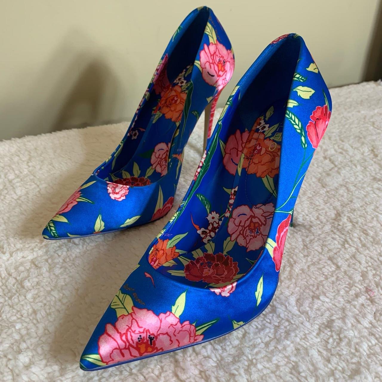 Aldo floral outlet pumps