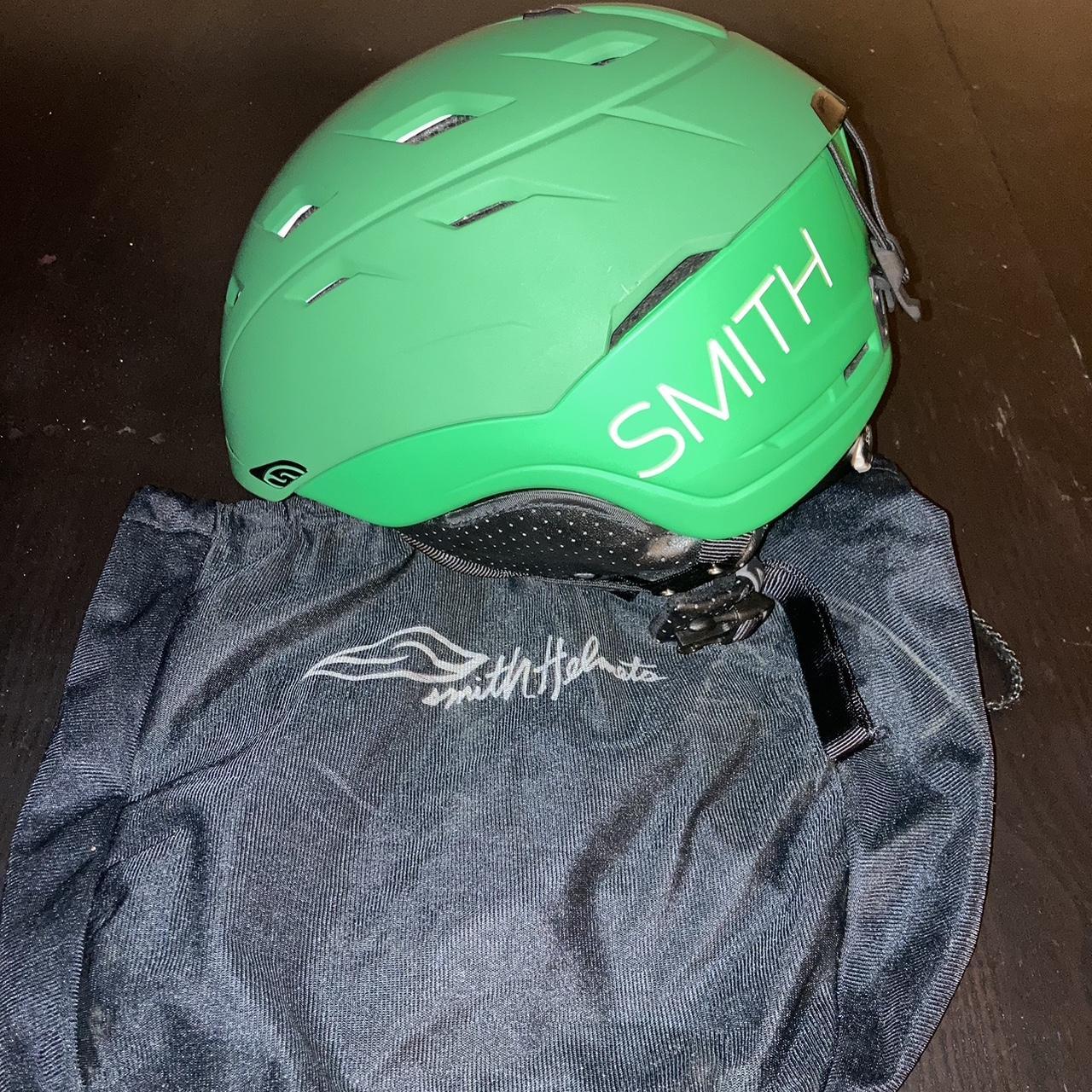 Smith ski/snowboarding helmet, Green, Size Medium... Depop