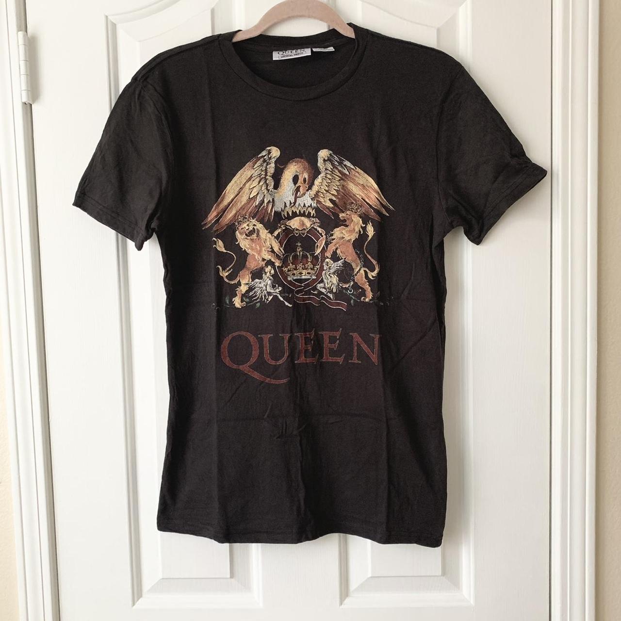 cotton on queen t shirt