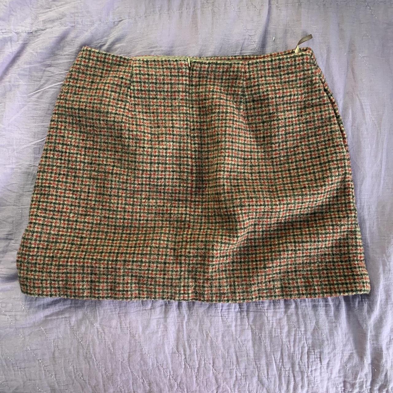 Uniqlo wool plaid mini skirt size 12 #skirts #60s... - Depop