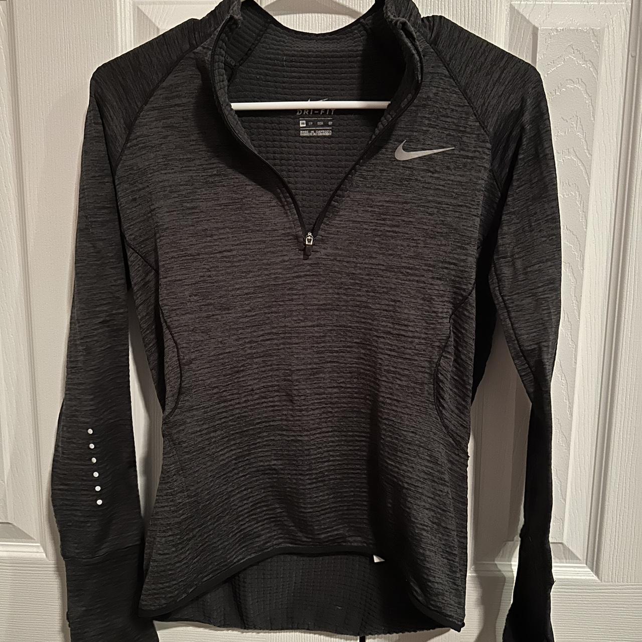 Nike Women's Grey Sweatshirt Depop