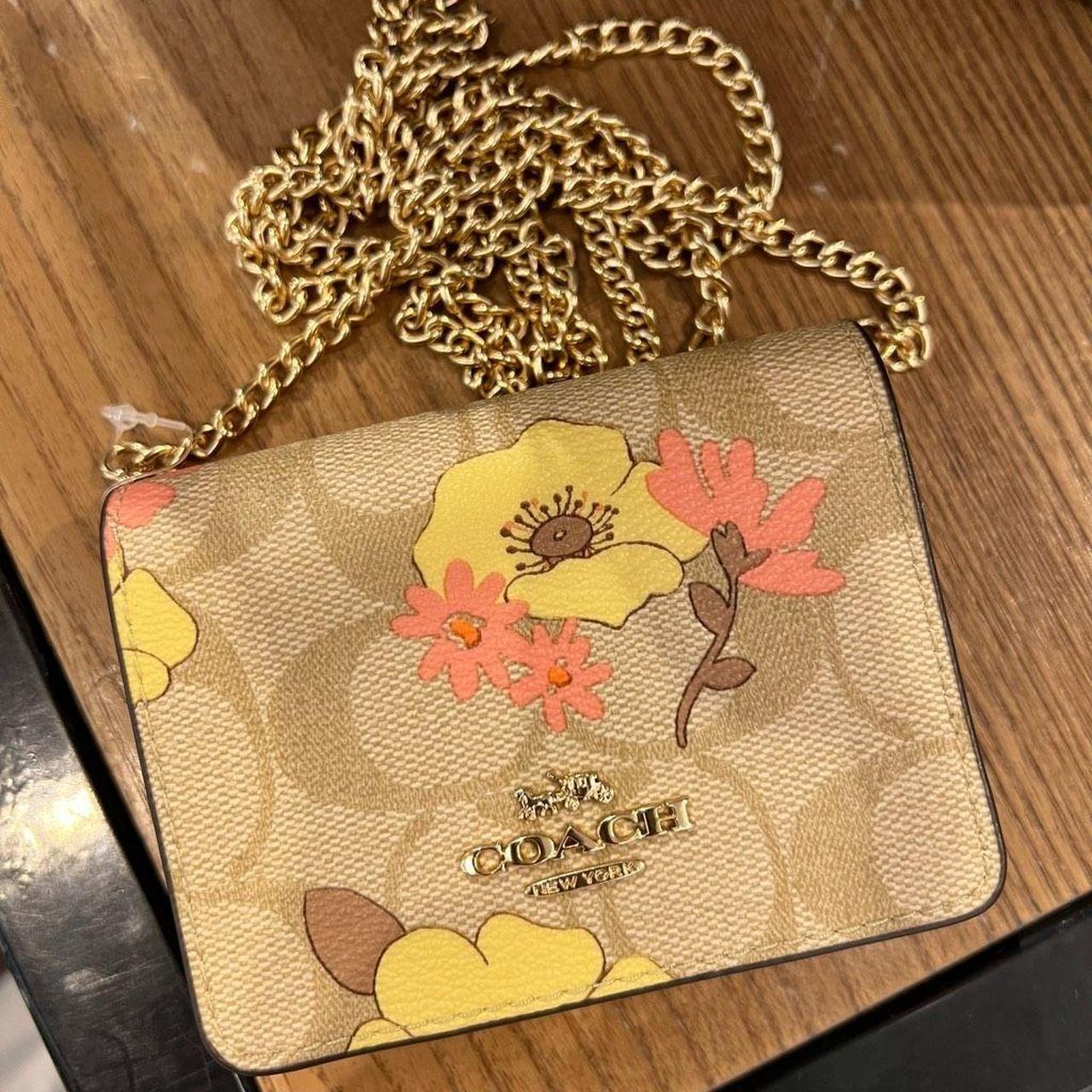 NWT Coach Mini Wallet On A Chain CH714 Light Khaki Signature Floral Print