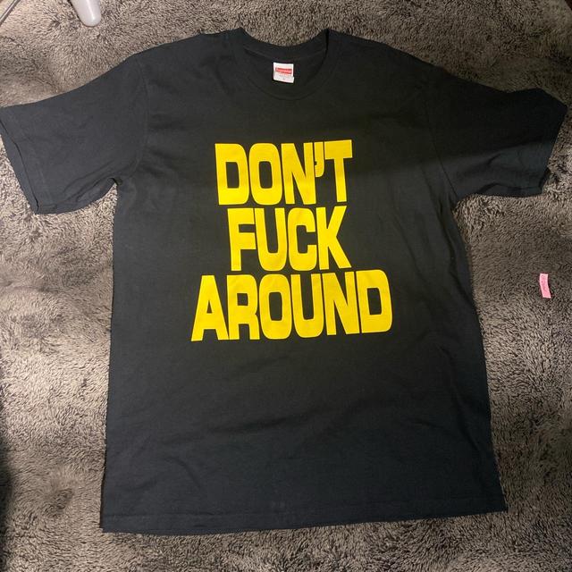 春夏新作 supreme Don't Fuck Around Tee Lサイズ Tシャツ/カットソー