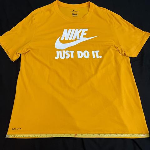 Bright yellow outlet nike shirt